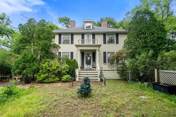 $1,990,000 | 7 Park Circle, Arlington, MA 02476