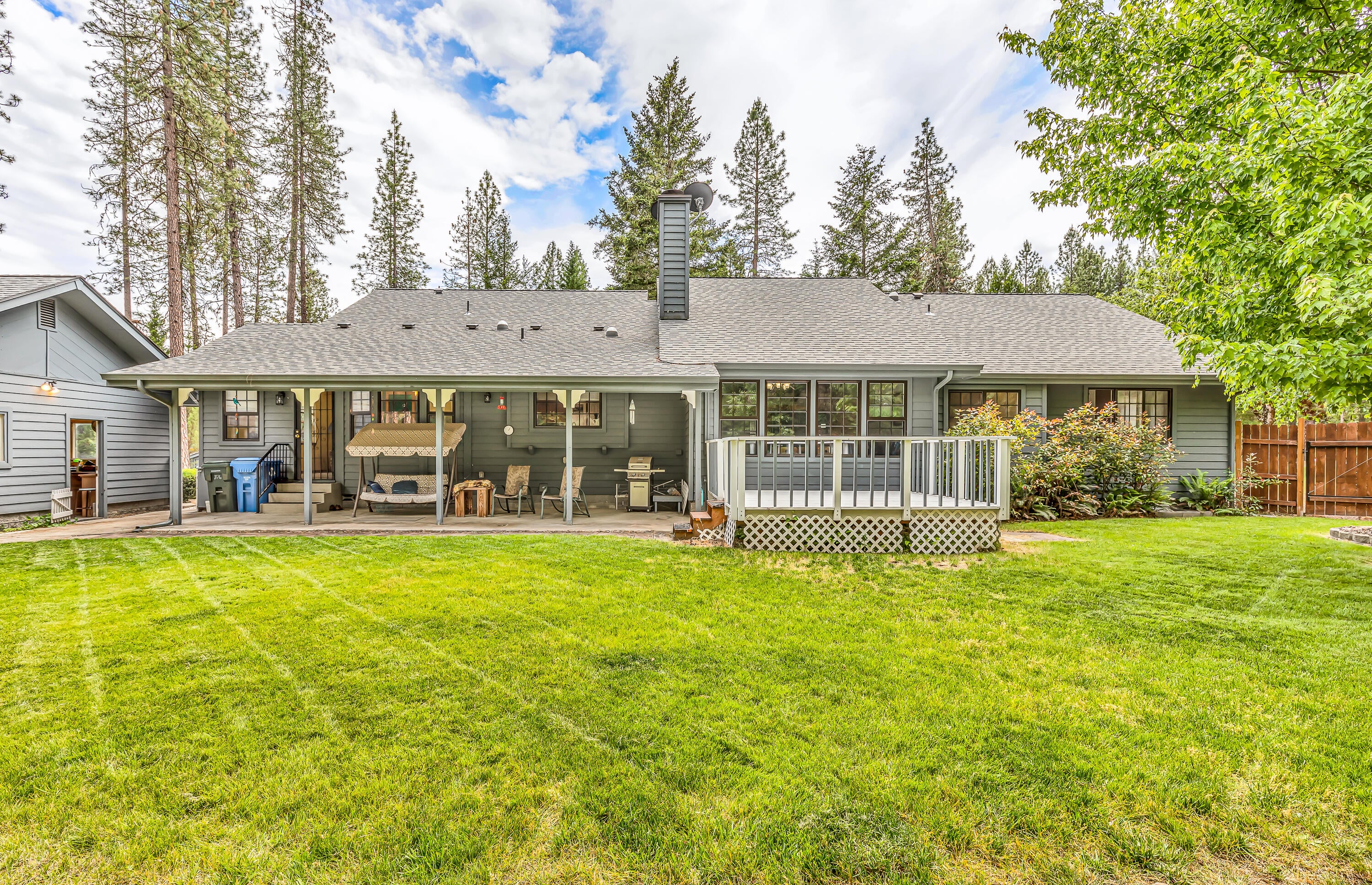 876 Minthorne Road Rogue River, OR 97537 - Photo 34 of 43 9R9A5179