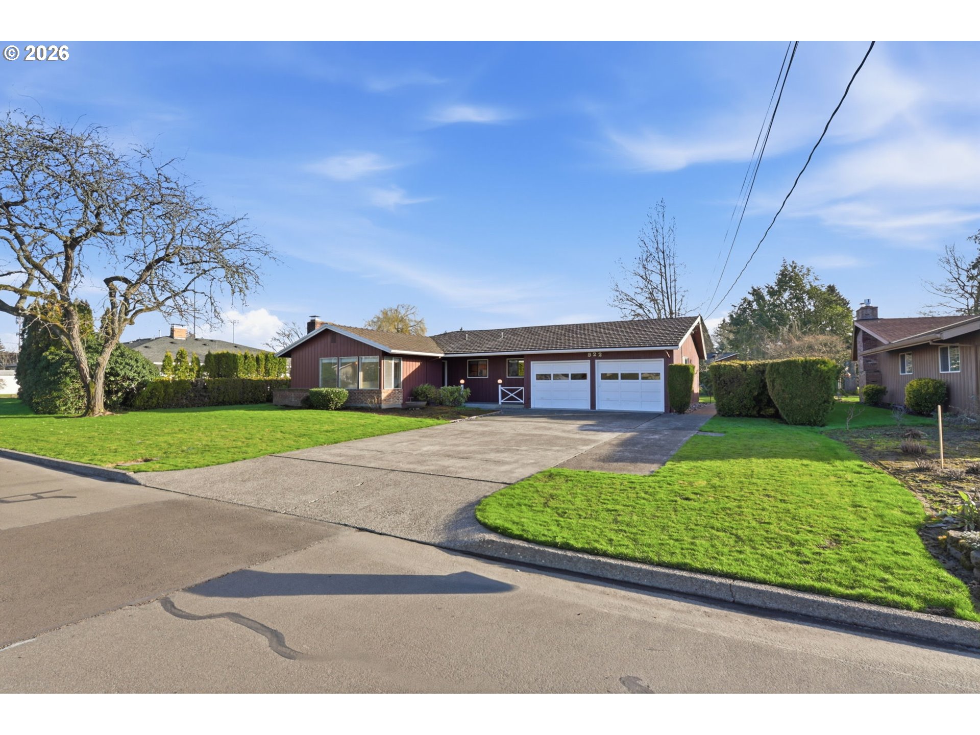 922 Northeast Donelson Road Hillsboro, OR 97124 - Photo 4 of 44 Gallery Image 4