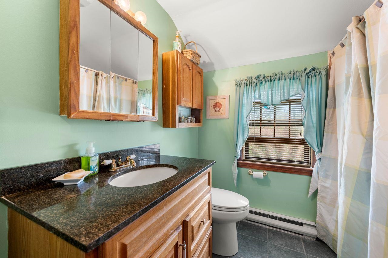 43 Adams Pond Road Derry, NH 03038 - Photo 29 of 40