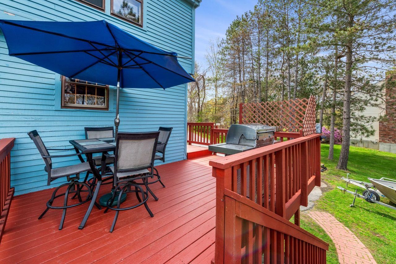 43 Adams Pond Road Derry, NH 03038 - Photo 5 of 40