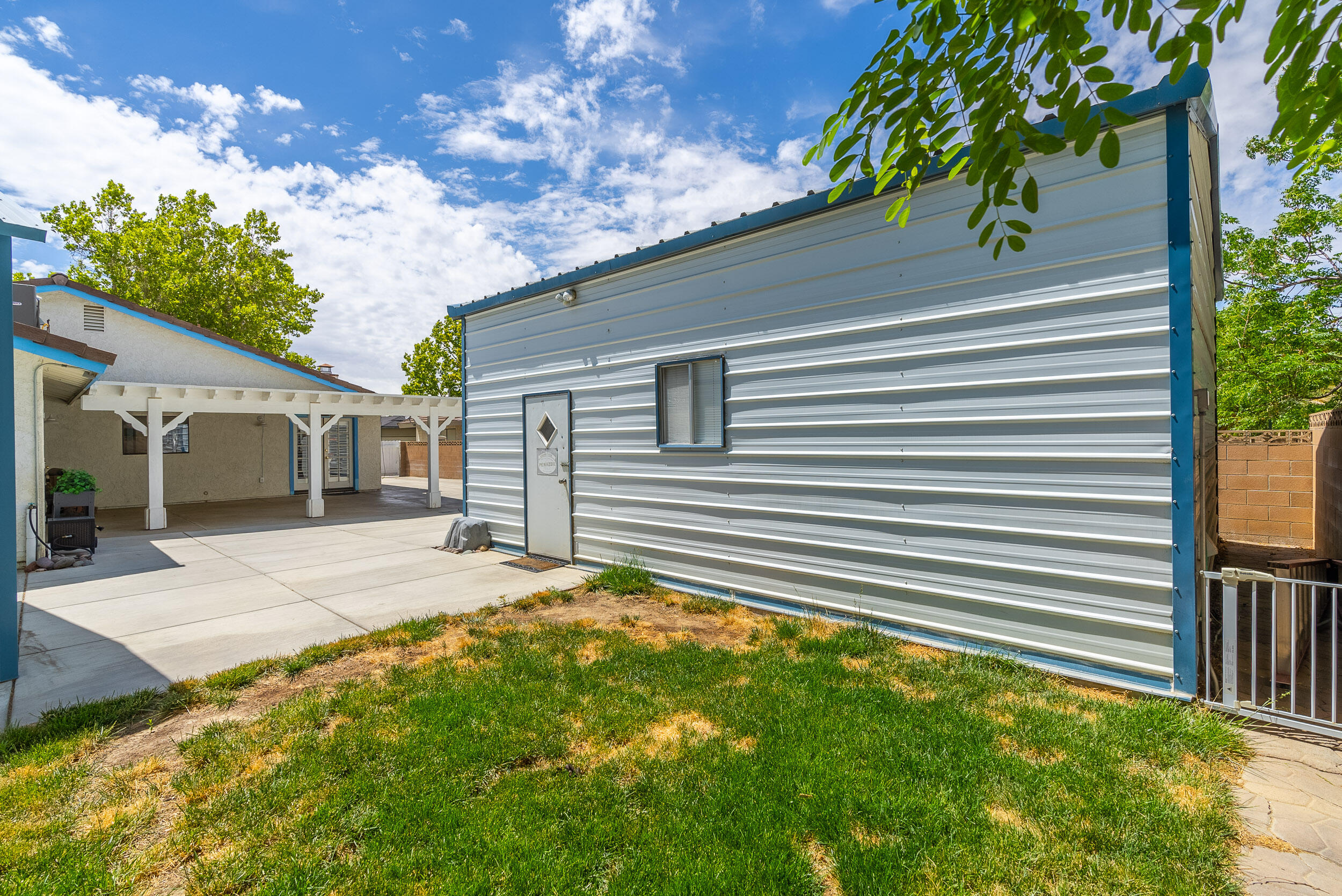 44330 Ruthron Avenue Lancaster, CA 93536 - Photo 31 of 37 Ruthron-31
