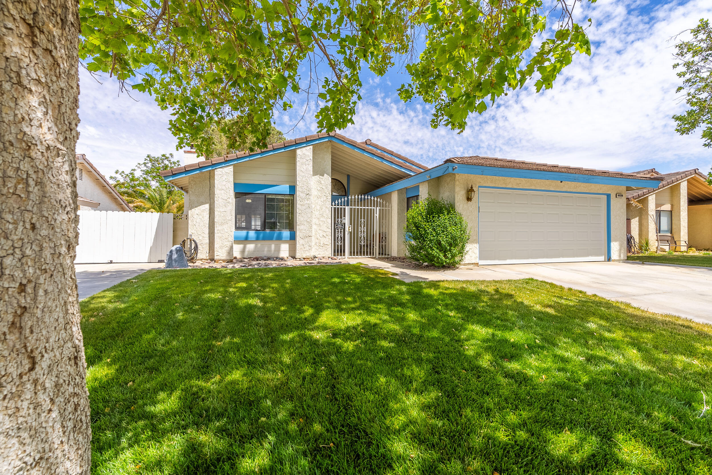 44330 Ruthron Avenue Lancaster, CA 93536 - Photo 4 of 37 Ruthron-04