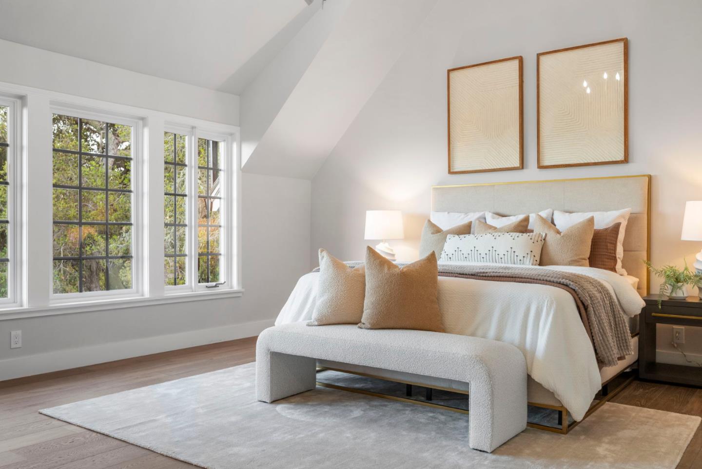 260 Robin Road Hillsborough, CA 94010 - Photo 47 of 96 Gallery Image 47