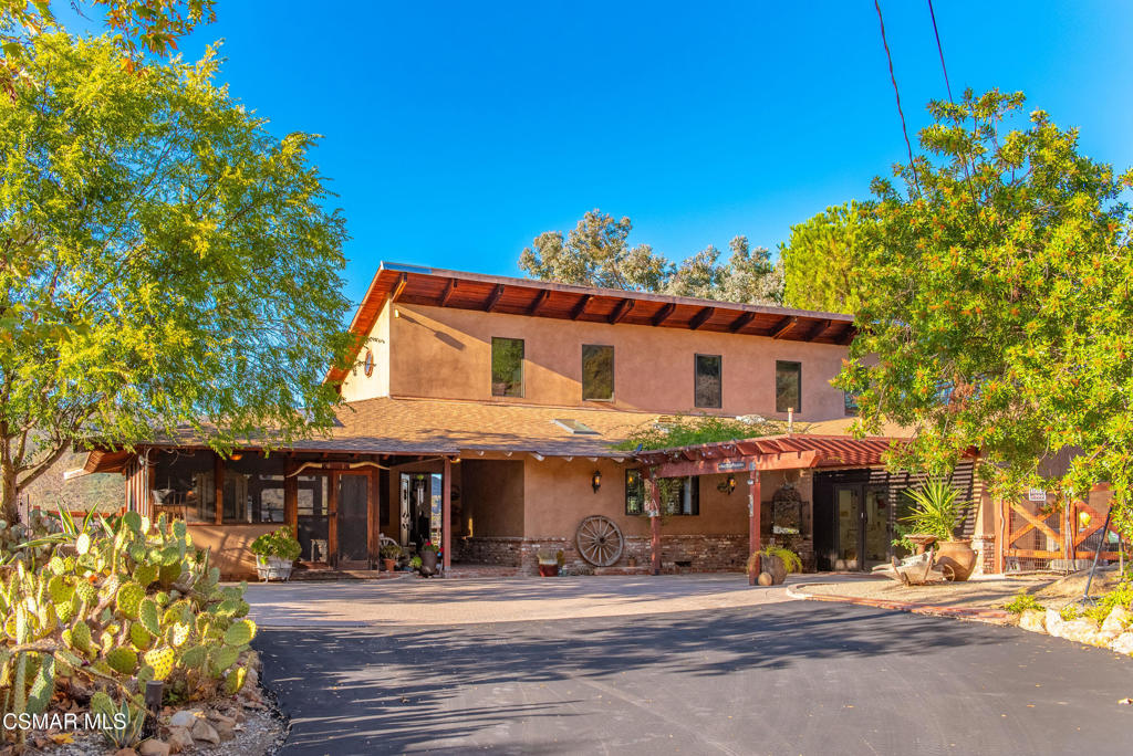 356 East Carlisle Road Thousand Oaks, CA 91361 - Photo 5 of 74
