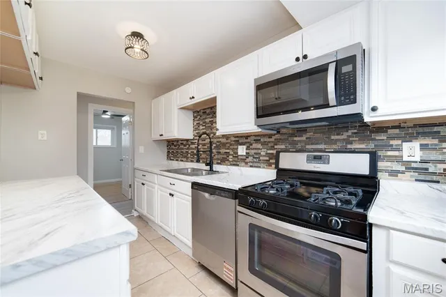 $119,900 | 241 Grampian Road, St. Louis, MO 63137