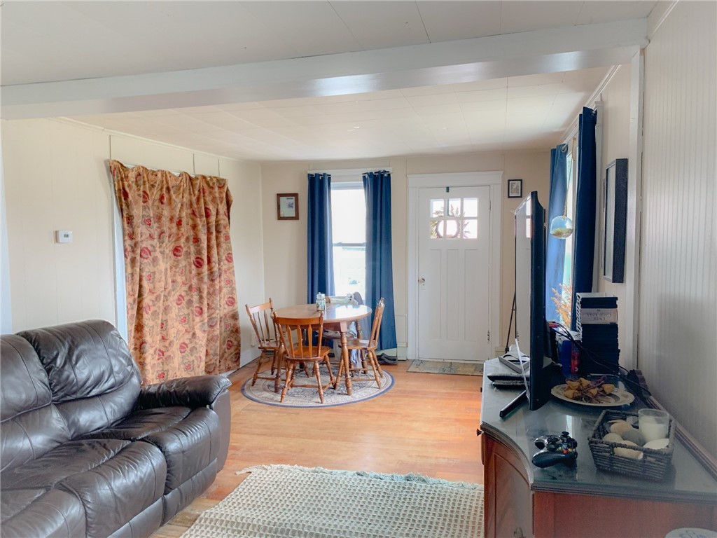 941 Mendon Road Woonsocket, RI 02895 - Photo 11 of 22