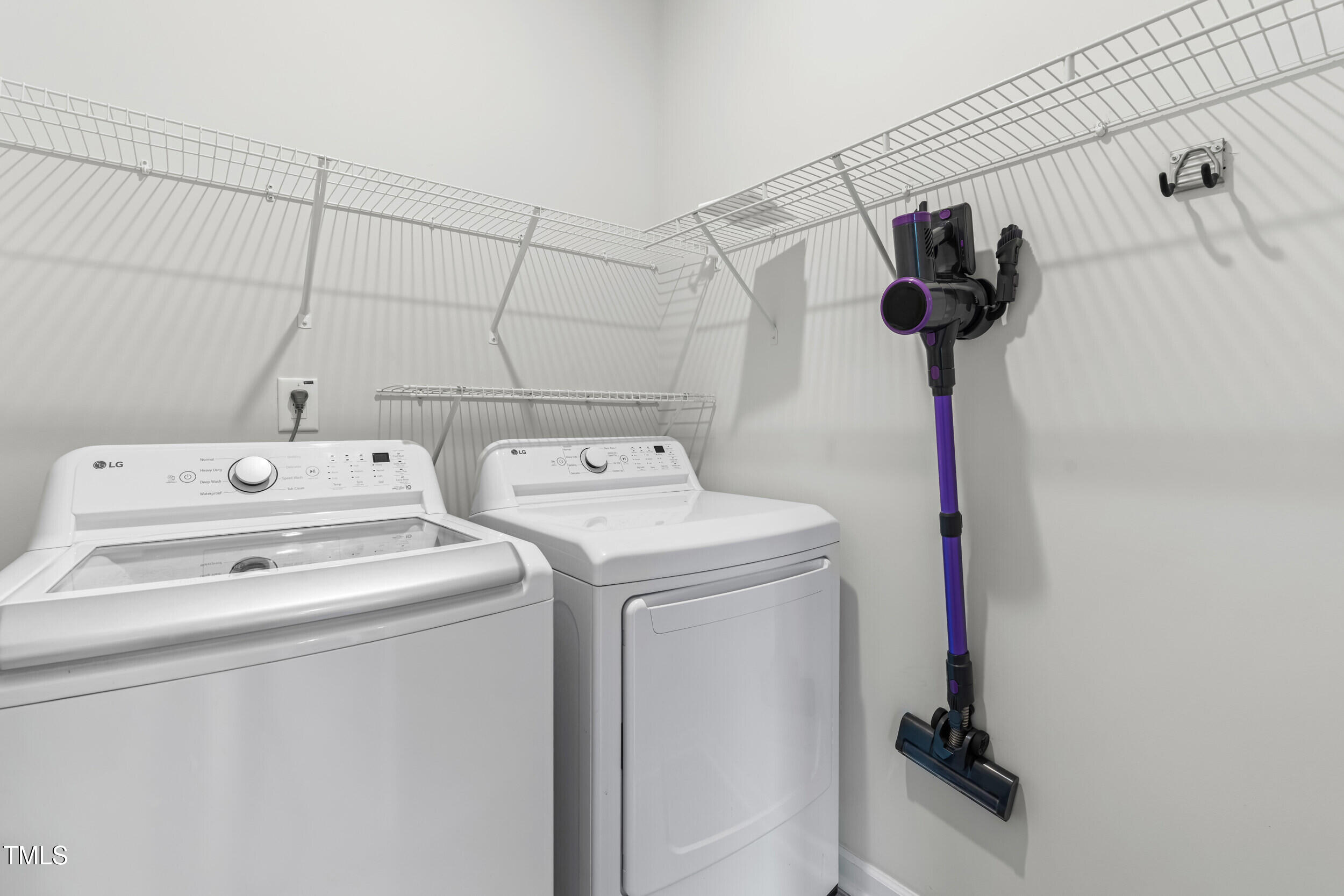 173 Longbow Drive Middlesex, NC 27557 - Photo 19 of 32 a utility room with dryer and washer