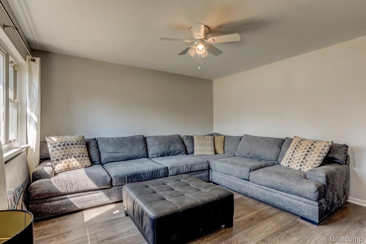 1329 Holmes Road Ypsilanti, MI 48198 - Photo 10 of 28 1329 Holmes Road, Ypsilanti, MI-6.jpg-SMALL