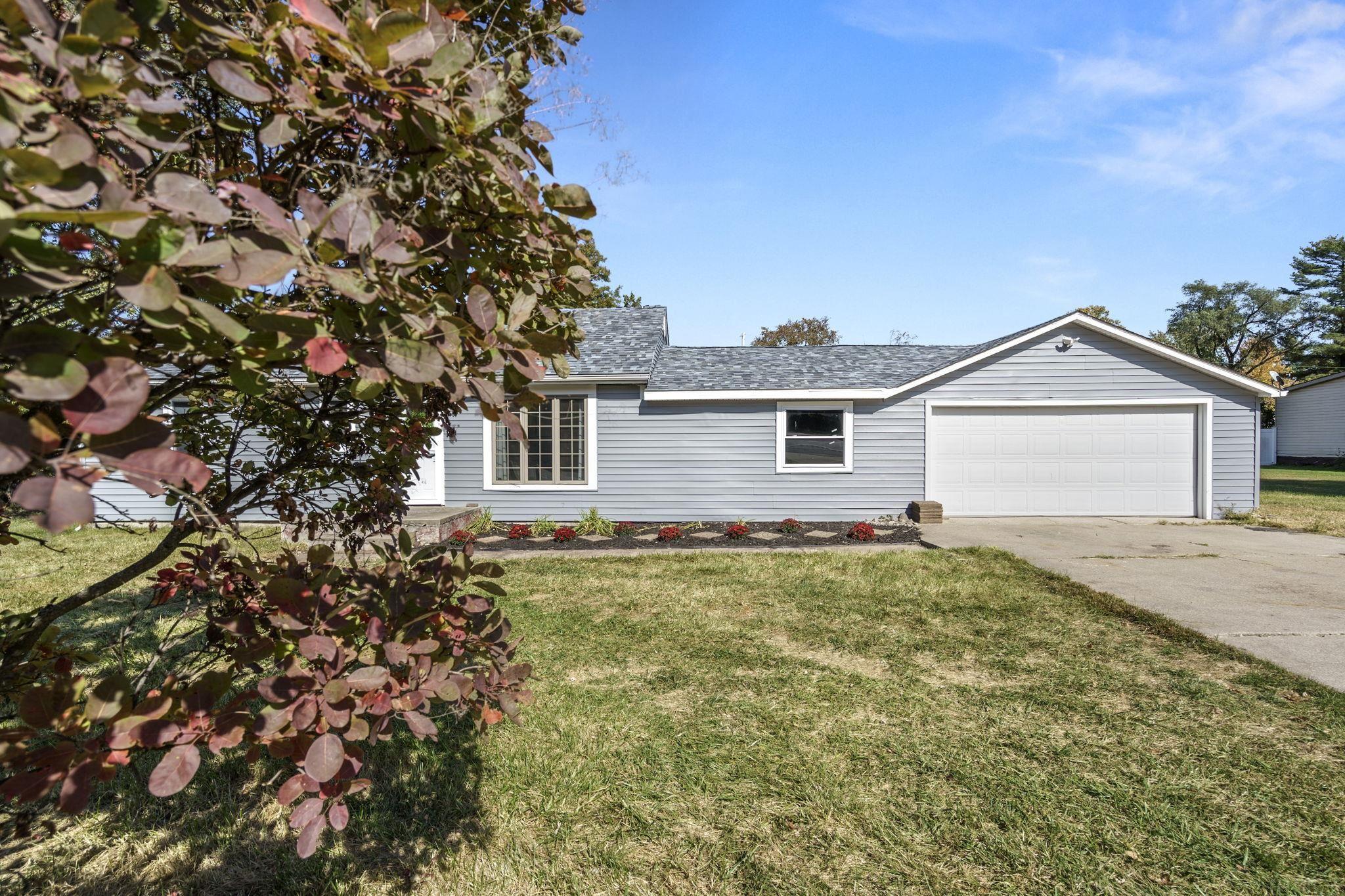 5940 Goshen Road Fort Wayne, IN 46818 - Photo 3 of 33