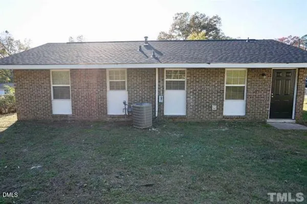 $1,550 | 529 Grantland Drive, Raleigh, NC 27610