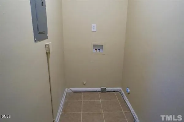 $1,550 | 529 Grantland Drive, Raleigh, NC 27610