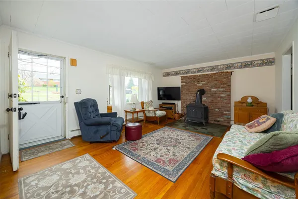 $460,000 | 140 Cherrywood Drive, Fishkill, NY 12524