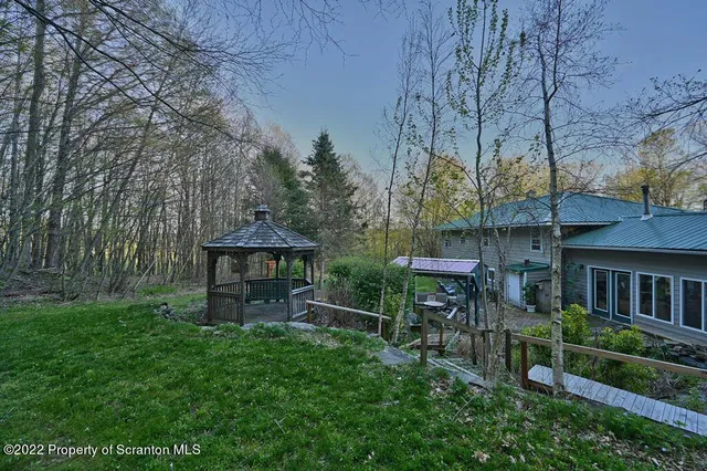 $590,000 | 69-71 Timbertop Trail, Newfoundland, PA 18445