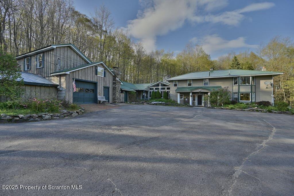 69-71 Timbertop Trail Newfoundland, PA 18445 - Photo 2 of 137 Photo 001