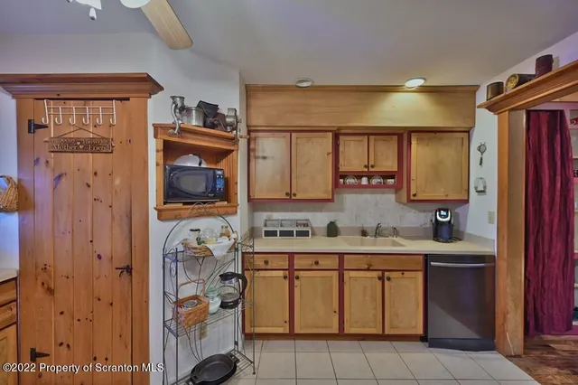 $590,000 | 69-71 Timbertop Trail, Newfoundland, PA 18445