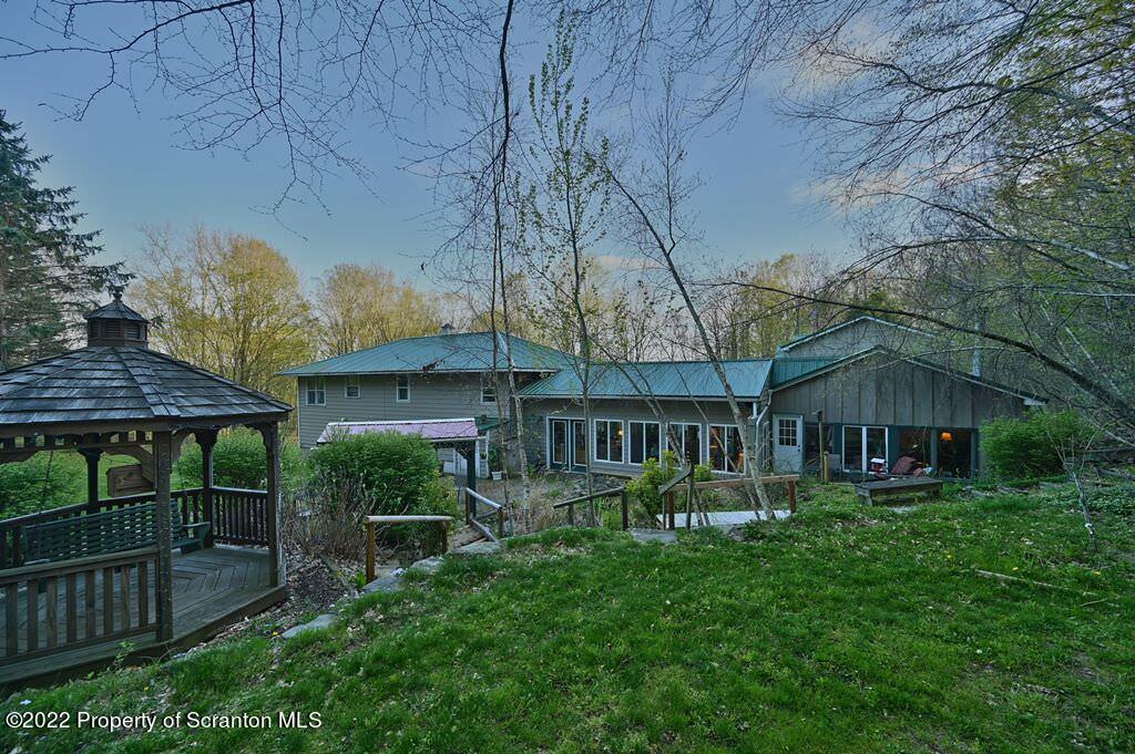 69-71 Timbertop Trail Newfoundland, PA 18445 - Photo 6 of 137 Photo 006