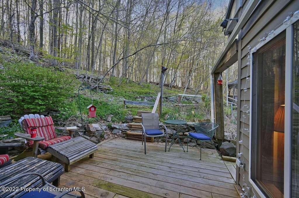 69-71 Timbertop Trail Newfoundland, PA 18445 - Photo 9 of 137 Photo 009