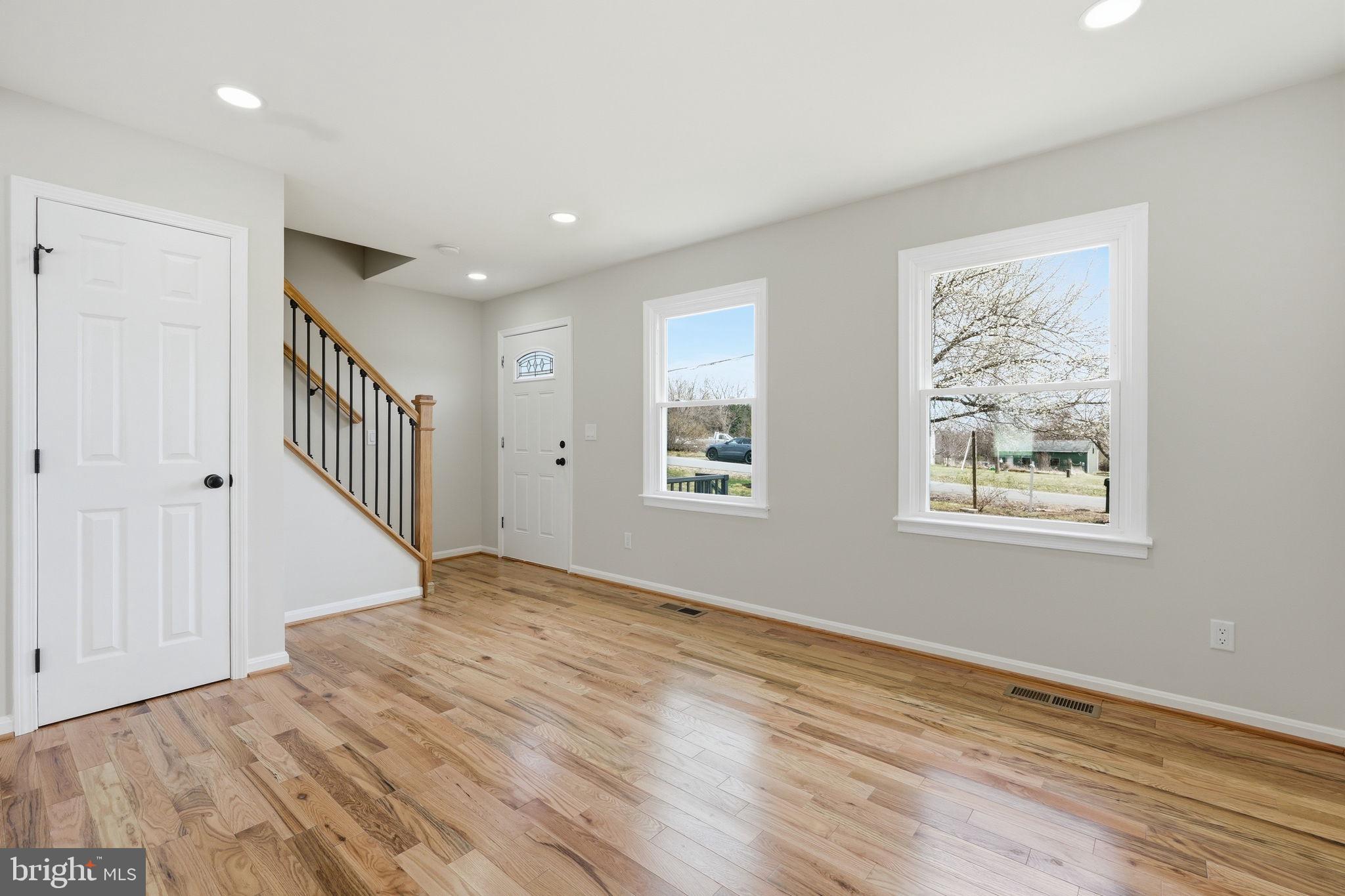 10442 St Paul's Road Warrenton, VA 20186 - Photo 8 of 37