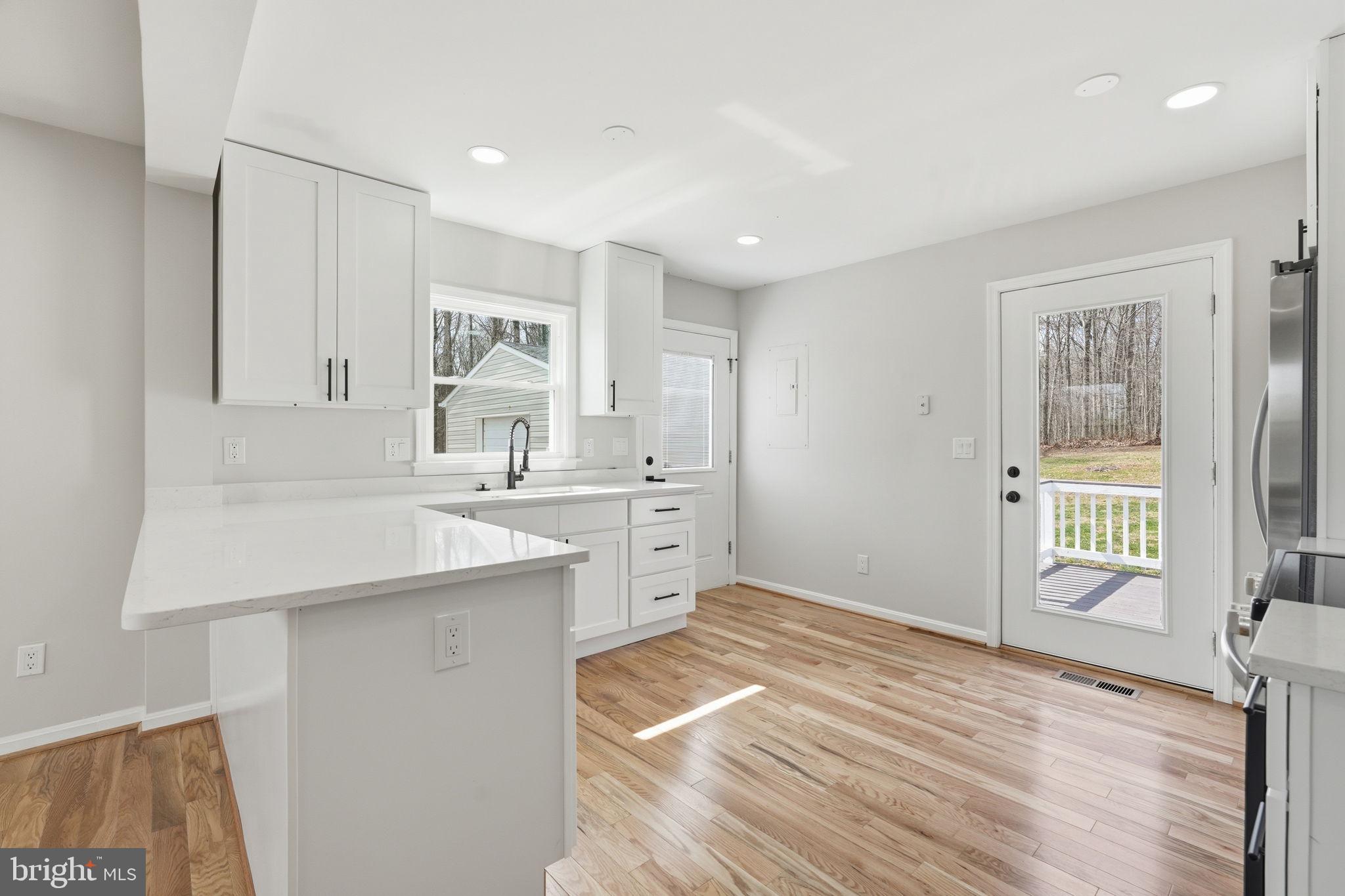 10442 St Paul's Road Warrenton, VA 20186 - Photo 8 of 37