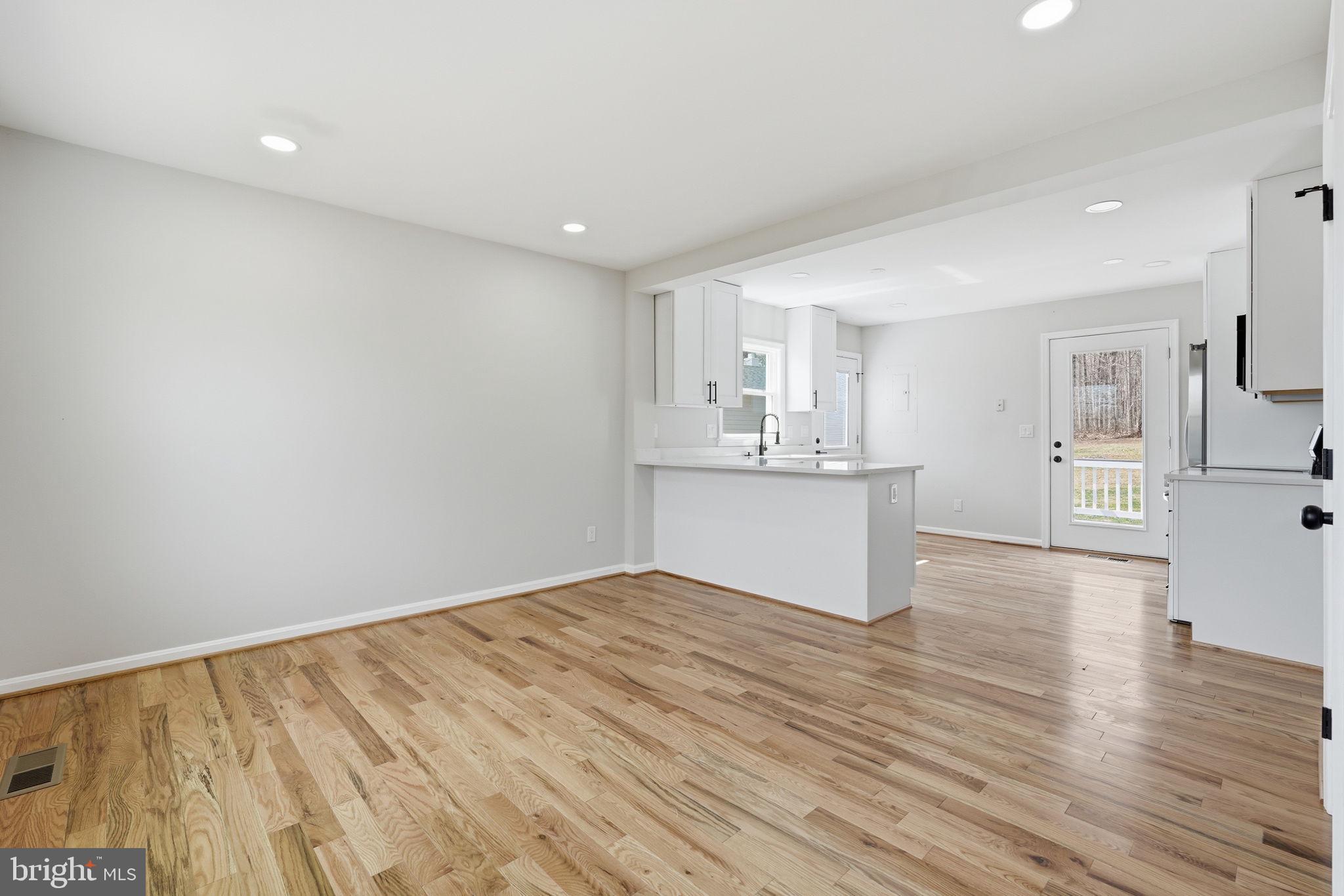 10442 St Paul's Road Warrenton, VA 20186 - Photo 9 of 37