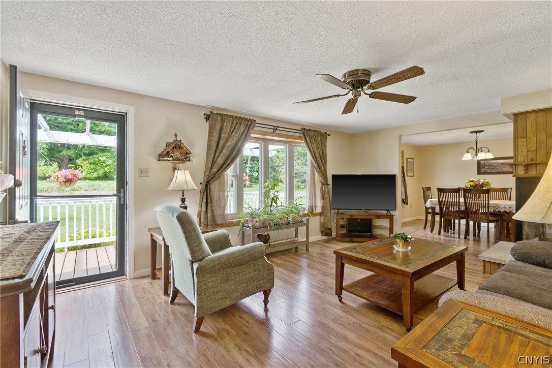 79 Hickory Grove Road Granby, NY 13069 - Photo 4 of 41 Gleaming floors