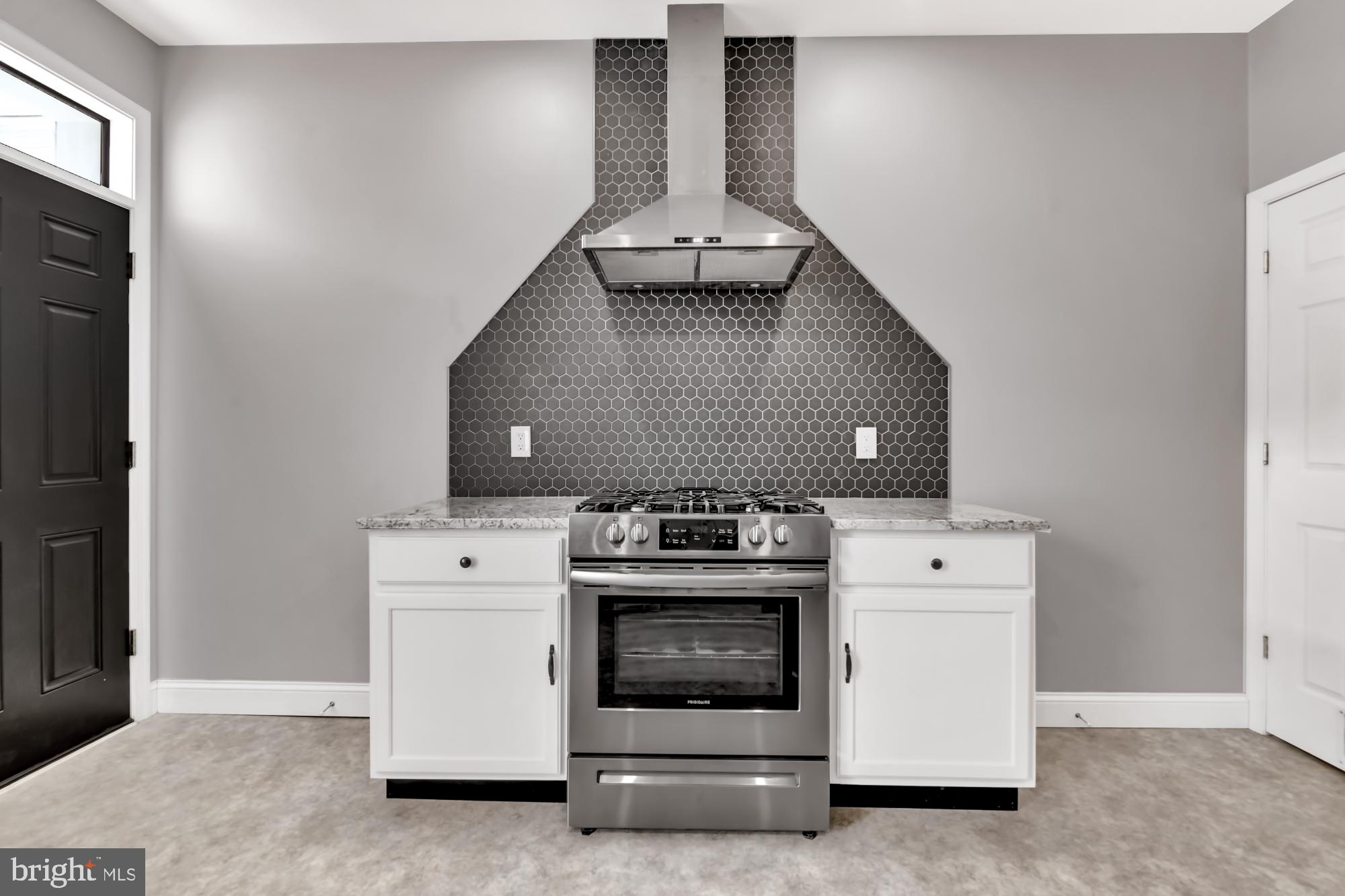 4020 Falls Road Baltimore, MD 21211 - Photo 12 of 29 Gallery Image 12