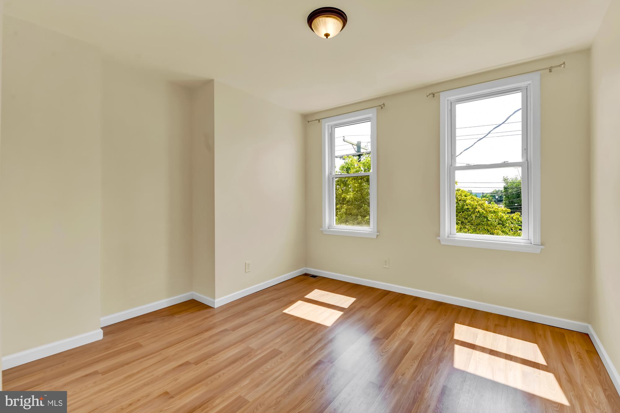 4020 Falls Road Baltimore, MD 21211 - Photo 15 of 29 Gallery Image 15