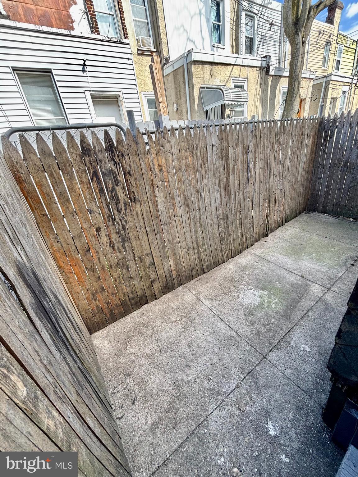 441 West Raymond Street Philadelphia, PA 19140 - Photo 29 of 29 backyard