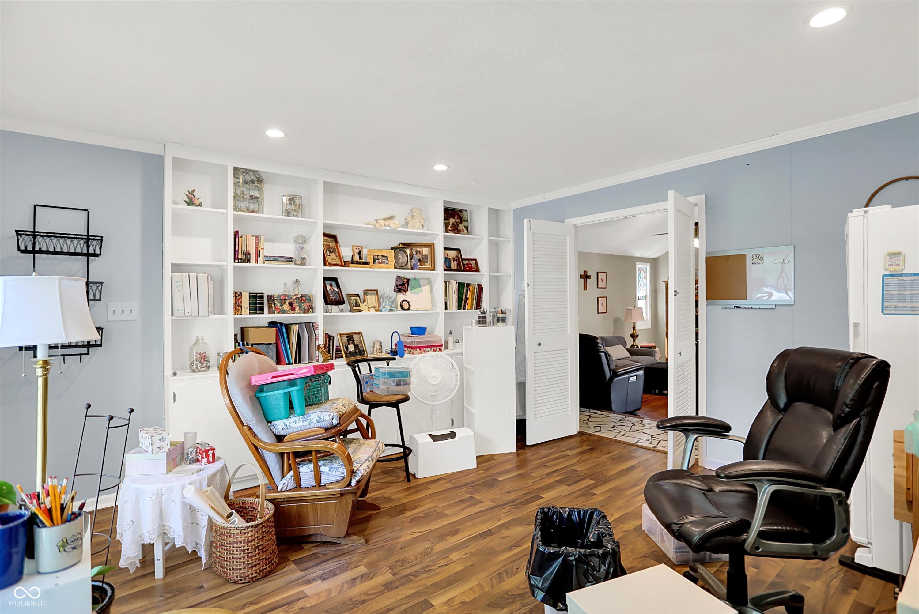 639 West Banta Road Indianapolis, IN 46217 - Photo 14 of 32