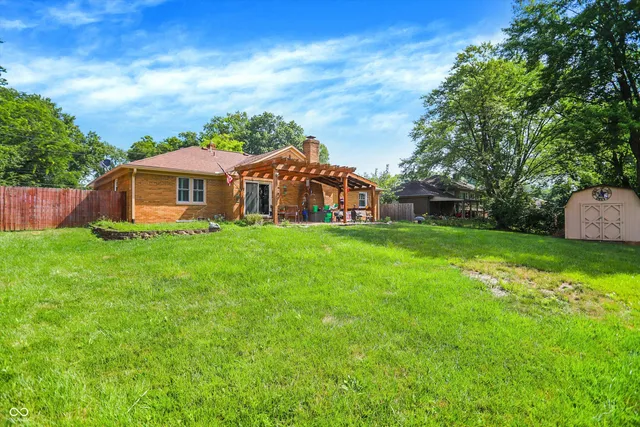 $240,000 | 639 West Banta Road, Indianapolis, IN 46217