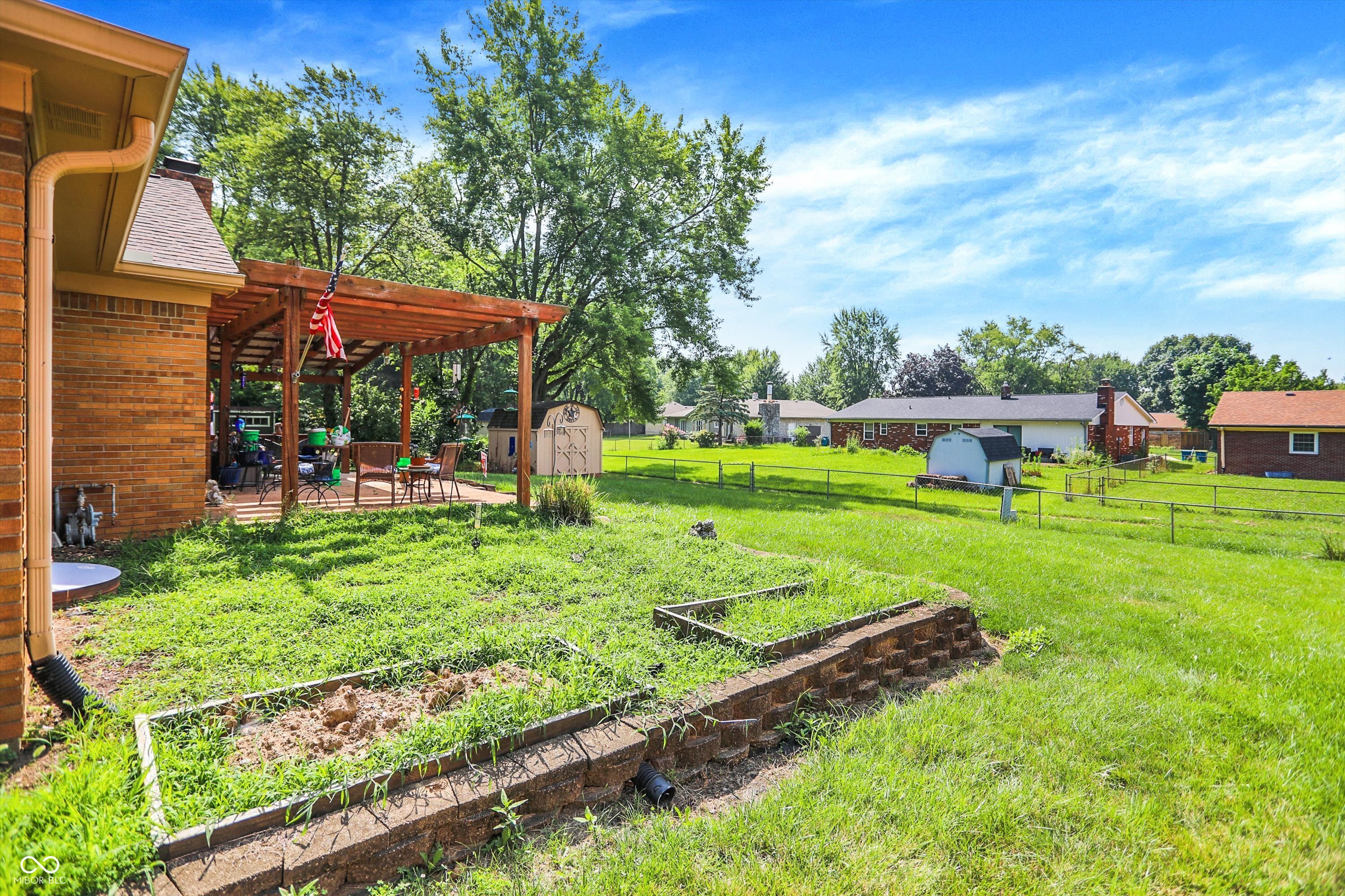 639 West Banta Road Indianapolis, IN 46217 - Photo 31 of 32