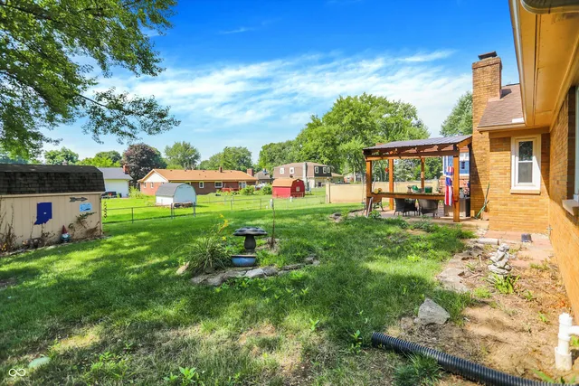 $240,000 | 639 West Banta Road, Indianapolis, IN 46217