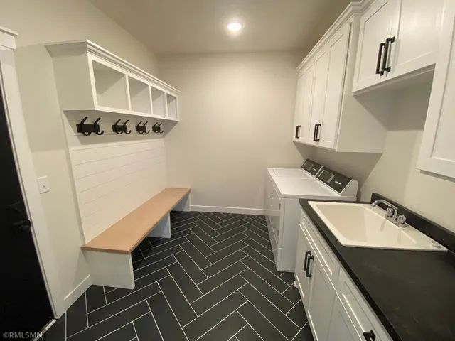 $986,900 | 8 County Road 8, Brainerd, MN 56401