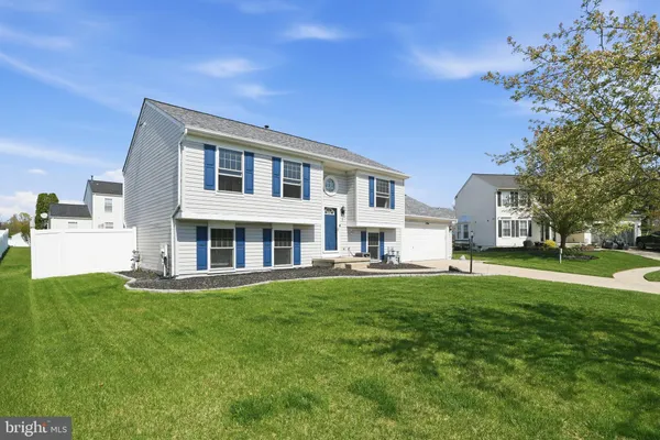 $425,000 | 13 Marlin Court, New Castle, DE 19720