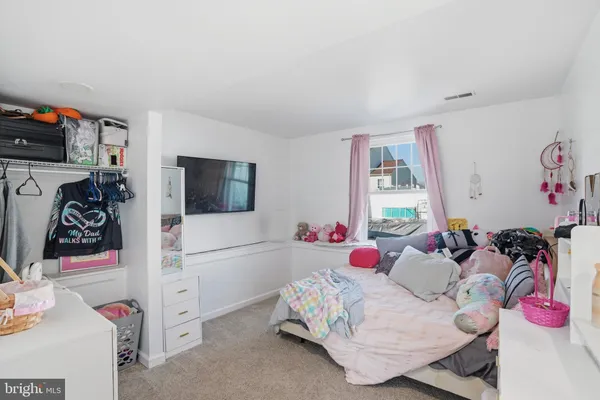 $425,000 | 13 Marlin Court, New Castle, DE 19720
