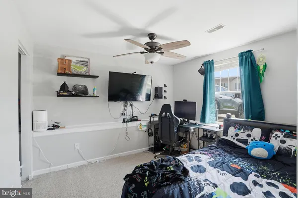 $425,000 | 13 Marlin Court, New Castle, DE 19720