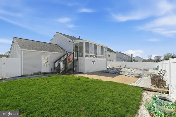 $425,000 | 13 Marlin Court, New Castle, DE 19720