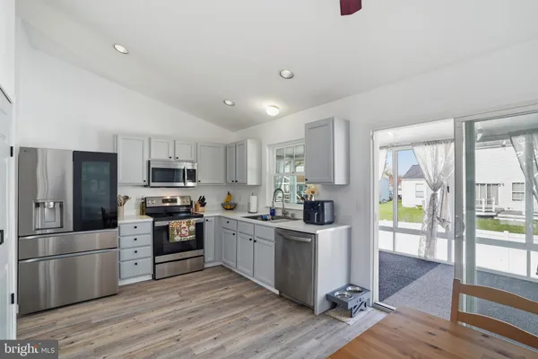 $425,000 | 13 Marlin Court, New Castle, DE 19720