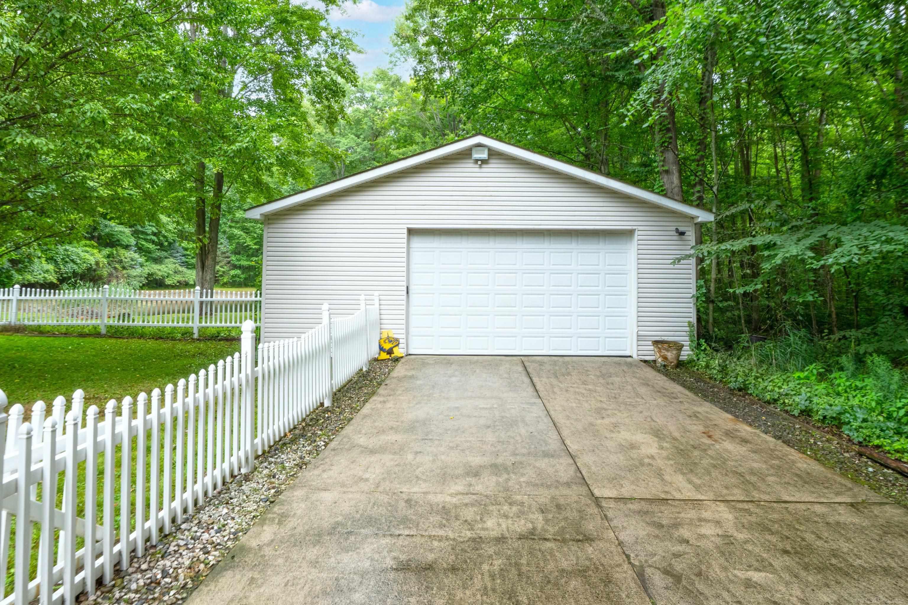8501 Morrow Road Algonac, MI 48001 - Photo 44 of 52