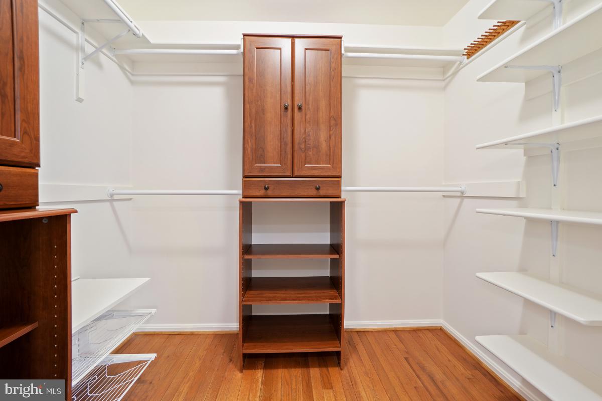 9501 Grover Road Gaithersburg, MD 20877 - Photo 16 of 57 Primary Walk-In Closet