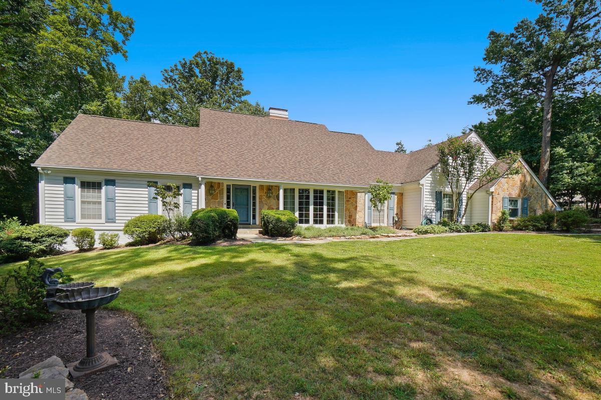 9501 Grover Road Gaithersburg, MD 20877 - Photo 3 of 57 Front