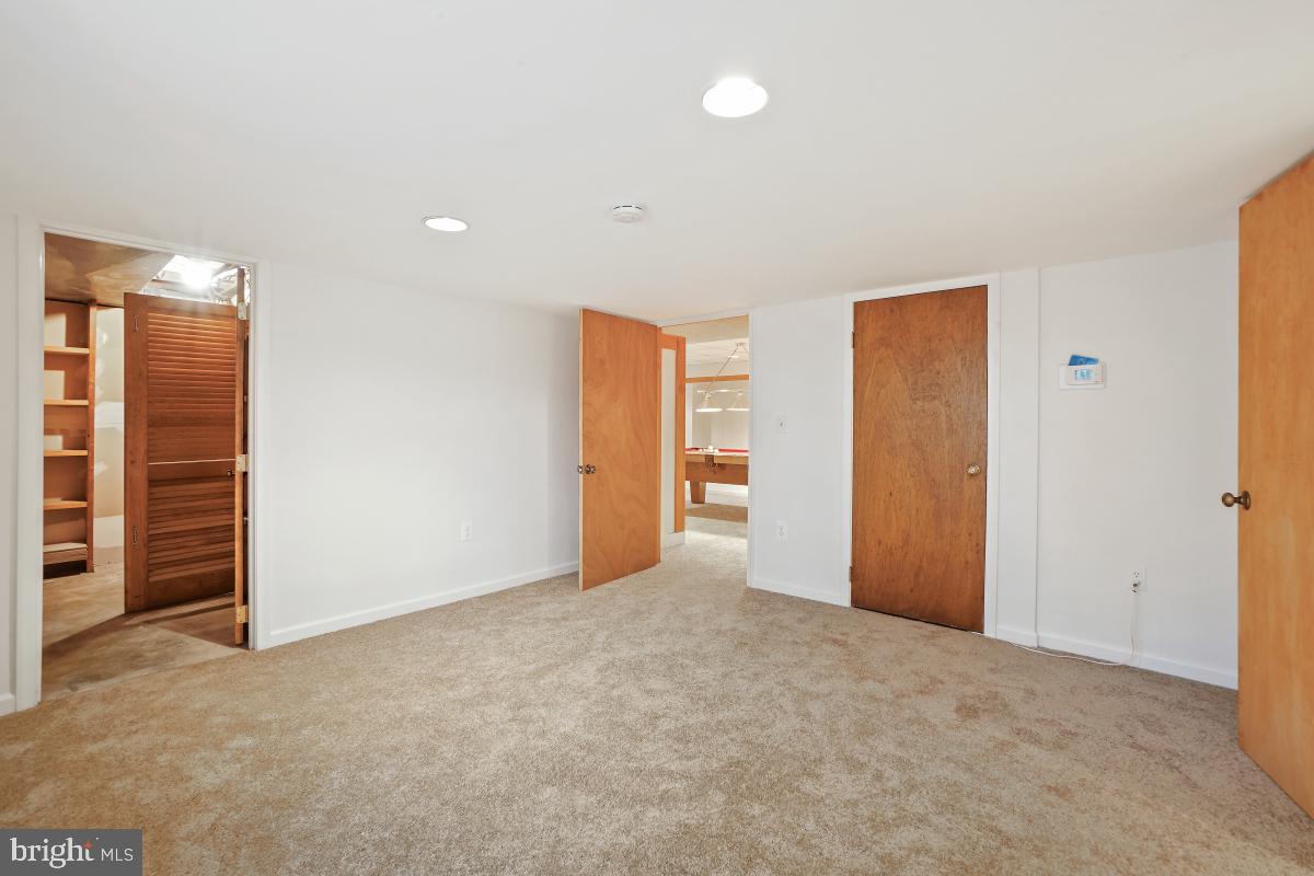 9501 Grover Road Gaithersburg, MD 20877 - Photo 34 of 57 Bedroom #5