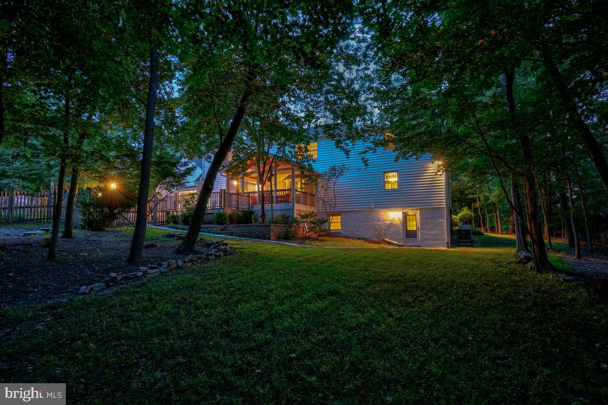 9501 Grover Road Gaithersburg, MD 20877 - Photo 52 of 57 Rear