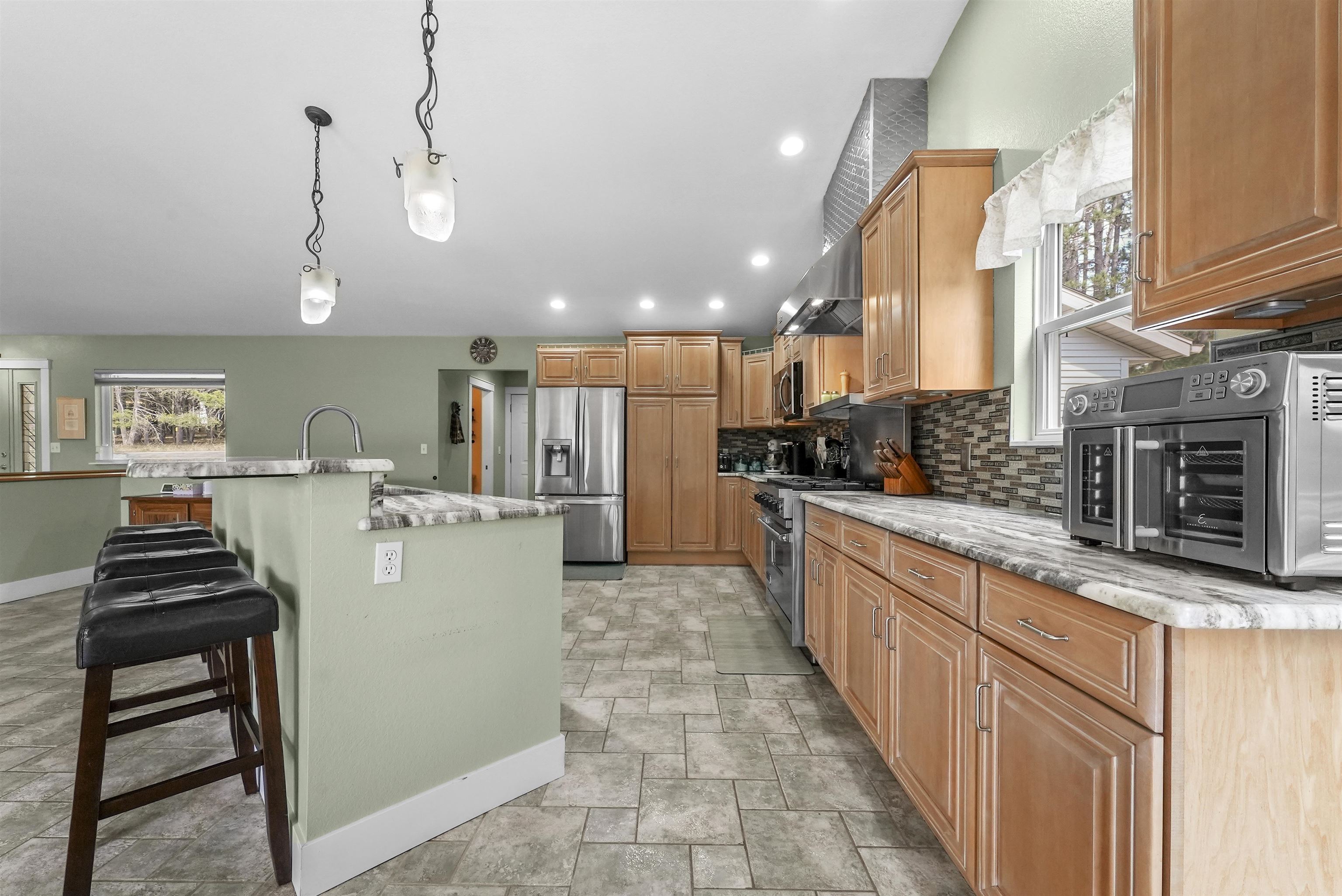 1660 High Road Roscommon, MI 48653 - Photo 16 of 68 1933741-a306f7f5-f2db-4a40-a9cf-8984a54c5301.JPG