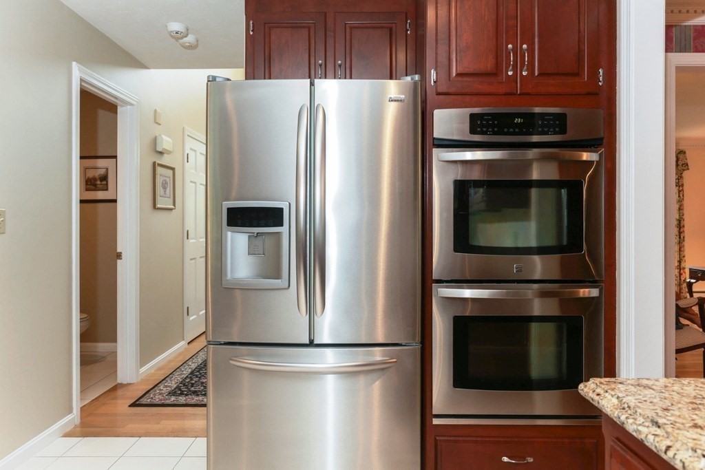 27 Northern Spy Road Franklin, MA 02038 - Photo 5 of 40 Gallery Image 5