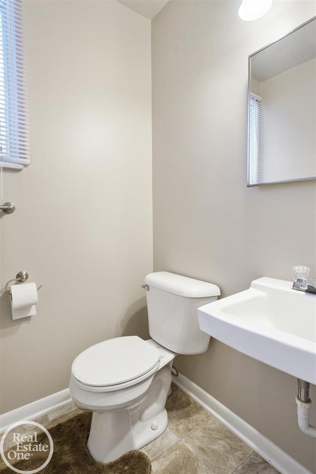 2236 Palms Road Columbus, MI 48063 - Photo 9 of 23 50004896-8.JPG