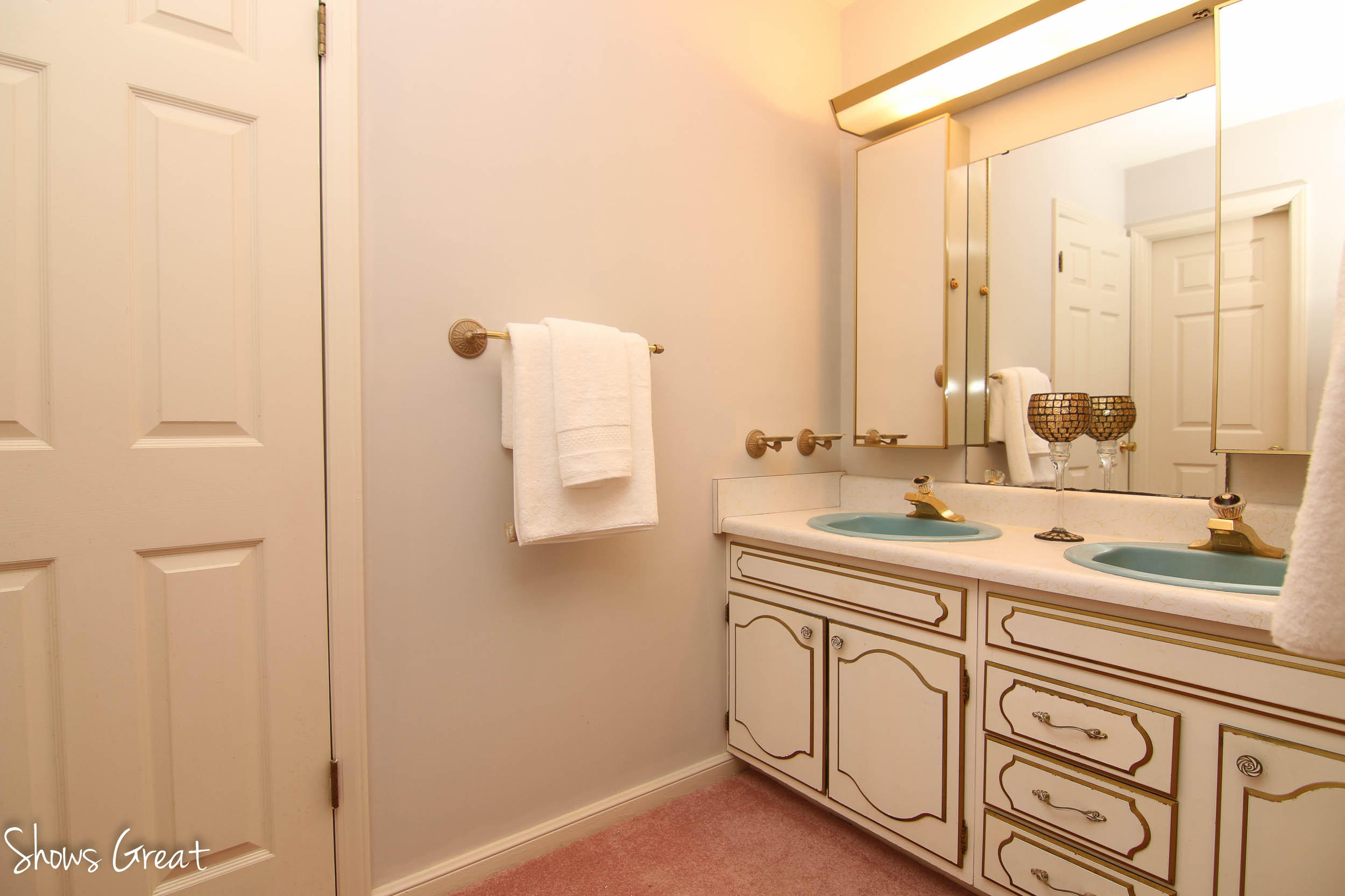 4800 Wade Road Roanoke, VA 24018 - Photo 32 of 40 Master Bath