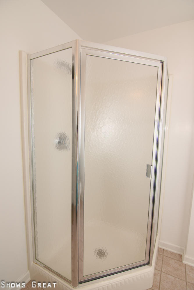 4800 Wade Road Roanoke, VA 24018 - Photo 37 of 40 Lower Level Bath