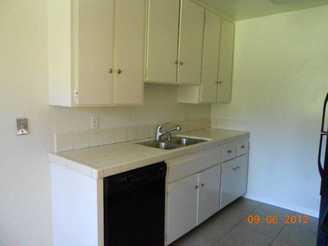 806 Regal Road, Unit 4K Encinitas, CA 92024 - Photo 5 of 10